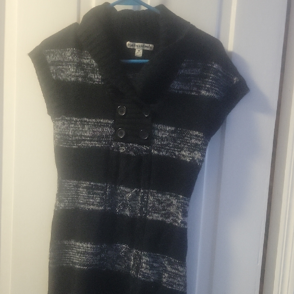 Black and Gray Women's Sweater